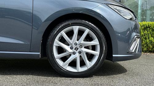 SEAT Ibiza Photo autoimg-8816718470ce0890a3c937b4d542656f29b230a7.jpg