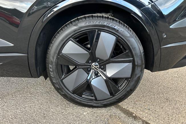VOLKSWAGEN Touareg Photo 27