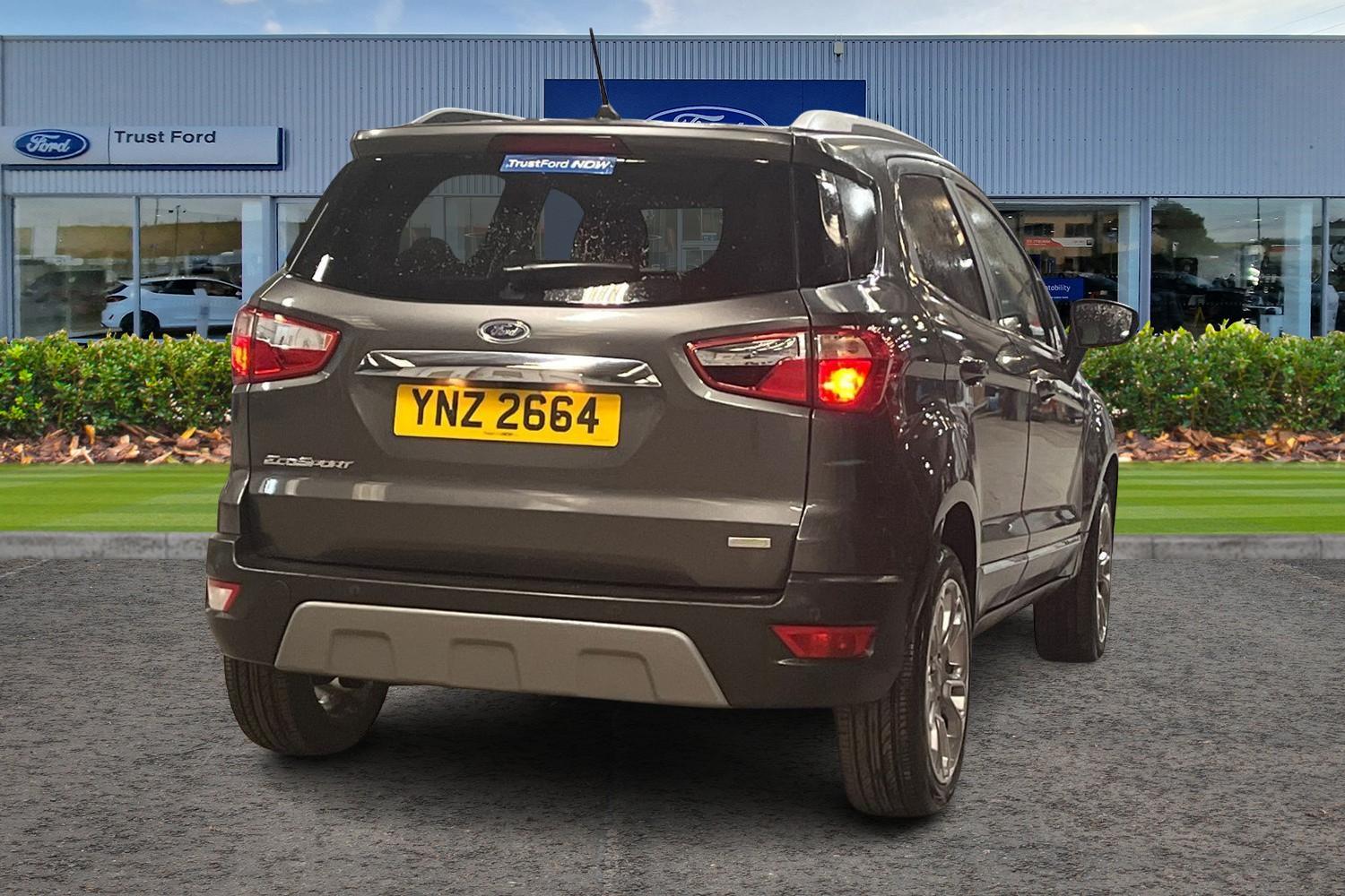 Ford ECOSPORT Photo 3