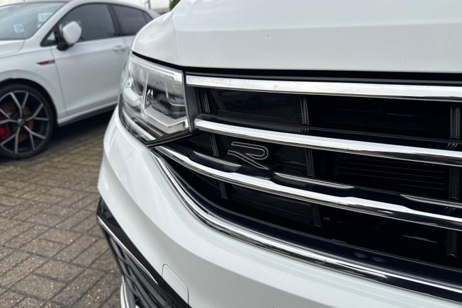 VOLKSWAGEN Tiguan Photo 21