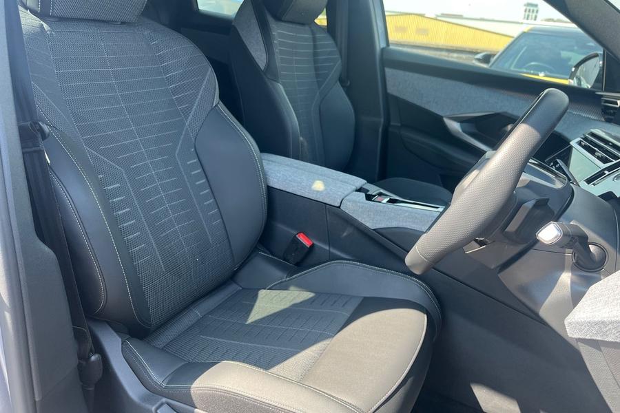 Peugeot 3008 Photo autoimg-881adcba3b6cb966e542426049010a2cbe75cb20.jpg