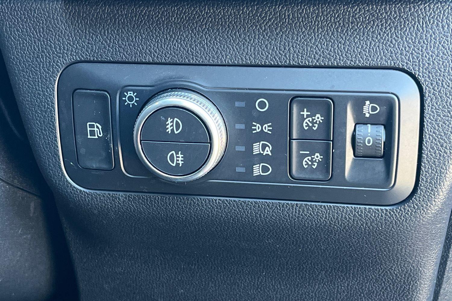 Ford KUGA Photo 23
