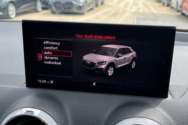 AUDI Q2 Photo 33