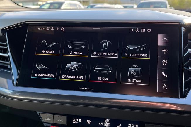 AUDI Q4 E-Tron Photo 13
