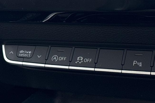 Audi A4 Photo 29