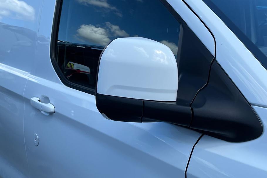 Used Ford TRANSIT CUSTOM DL24BYC 23