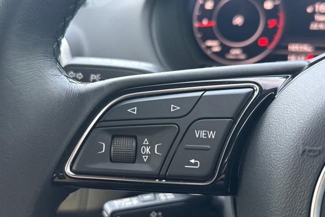 AUDI Q2 Photo 16