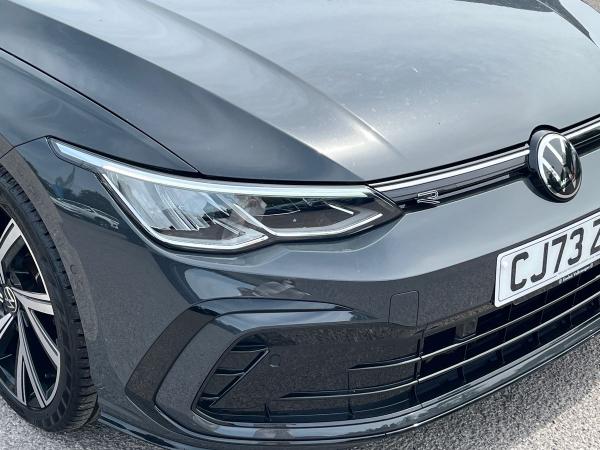 Volkswagen Golf Photo autoimg-8835cd2d5c1279a4a38da5c3c72b9218a08c2ac4.jpg