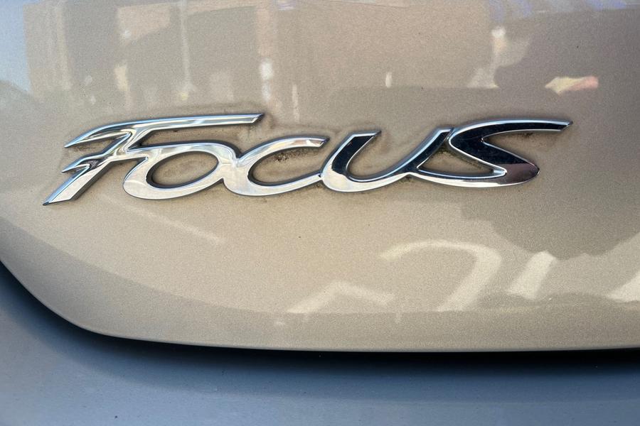 FORD FOCUS Photo autoimg-8839055c64d71db139180caf1ff3d7a3b0475199.jpg