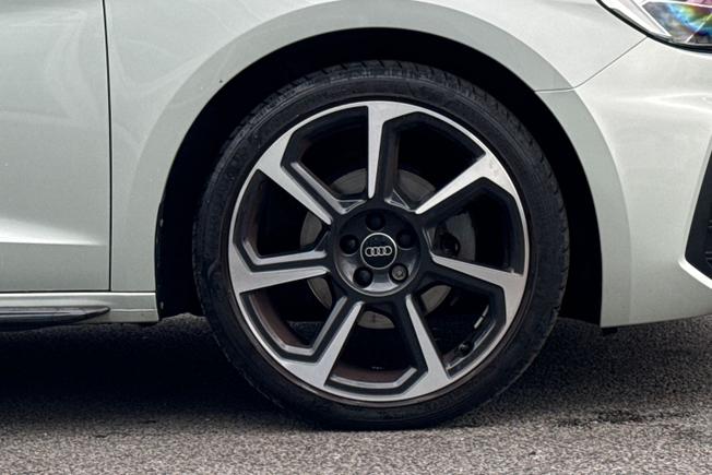 AUDI A1 Photo 5