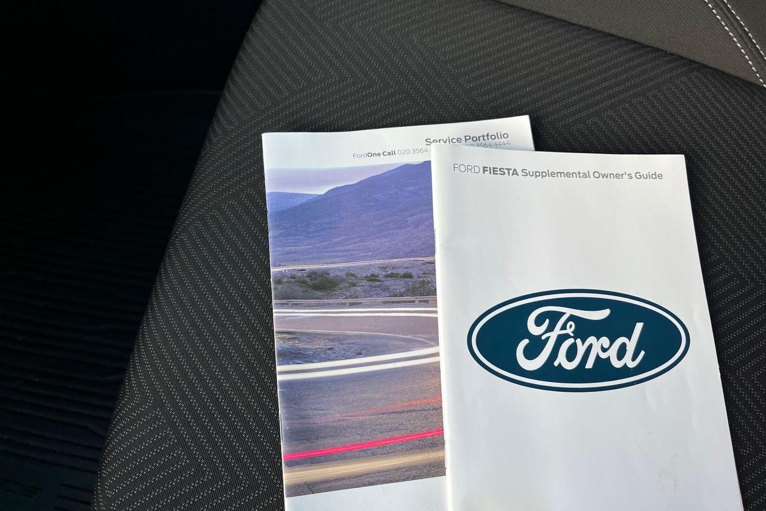 Ford FIESTA Photo 21