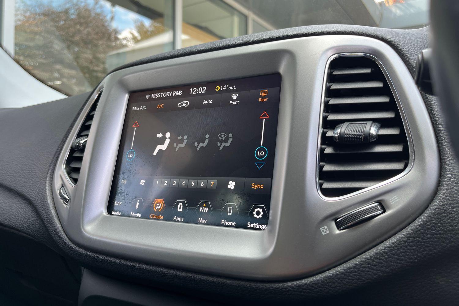 Jeep Compass Photo 26