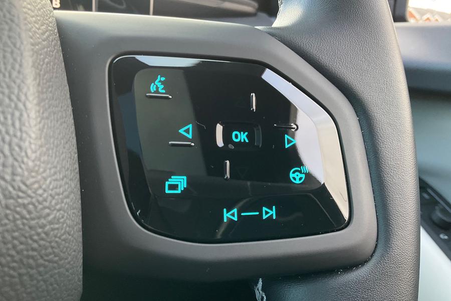 Ford Explorer Photo autoimg-88458ef07062794b5212b533c7e4f62f994b18cf.jpg