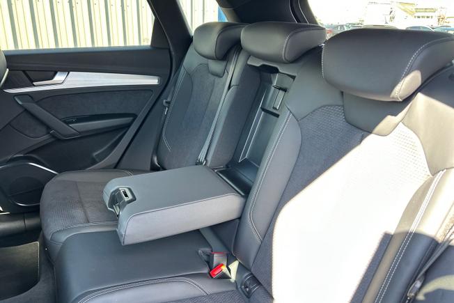 AUDI Q5 Photo 38