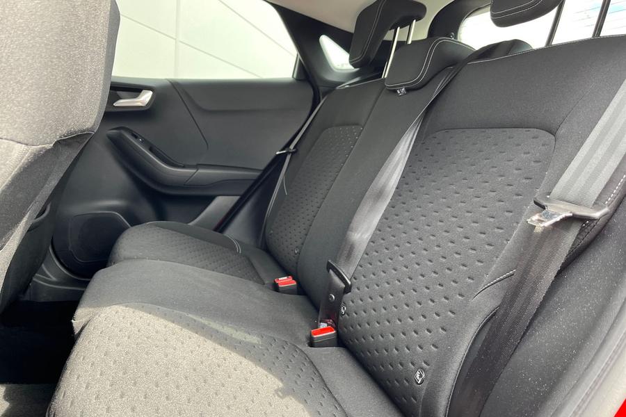 Ford PUMA Photo autoimg-8858ae4123519b1e75a2d4d1542f0337cfca4011.jpg