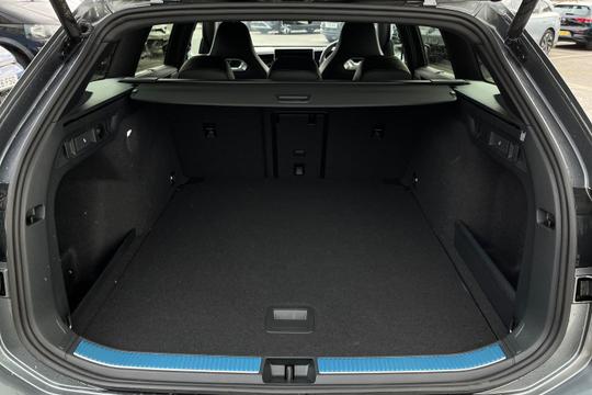 Volkswagen Passat Photo autoimg-885a323715e548f7b90740803d0c65a6a2a14cbb.jpg