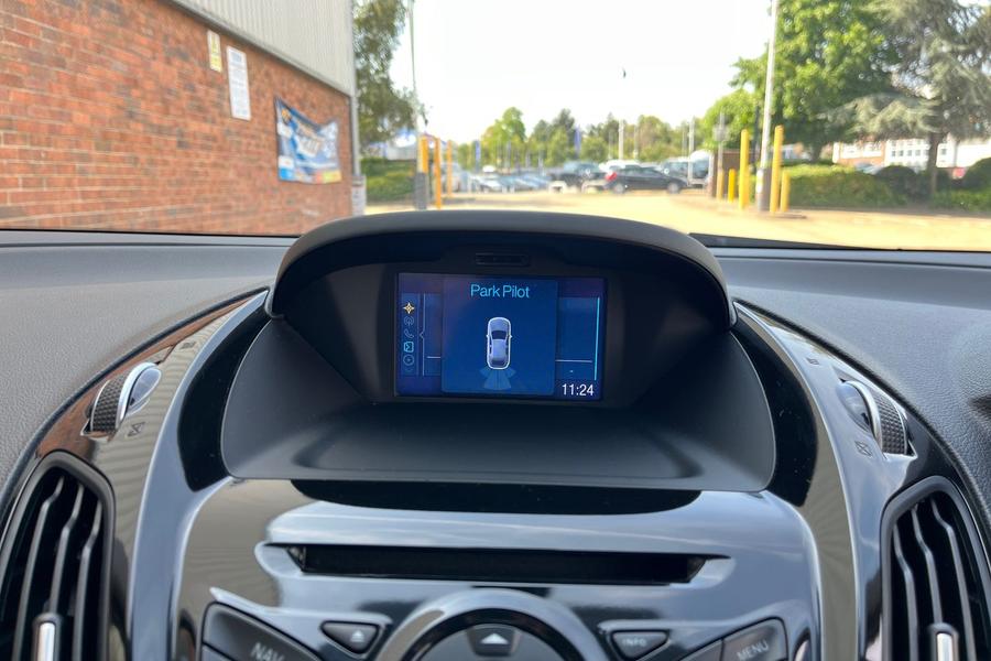 Ford B-MAX Photo autoimg-885c646bca312b7b1872f8497b101125095c0cee.jpg