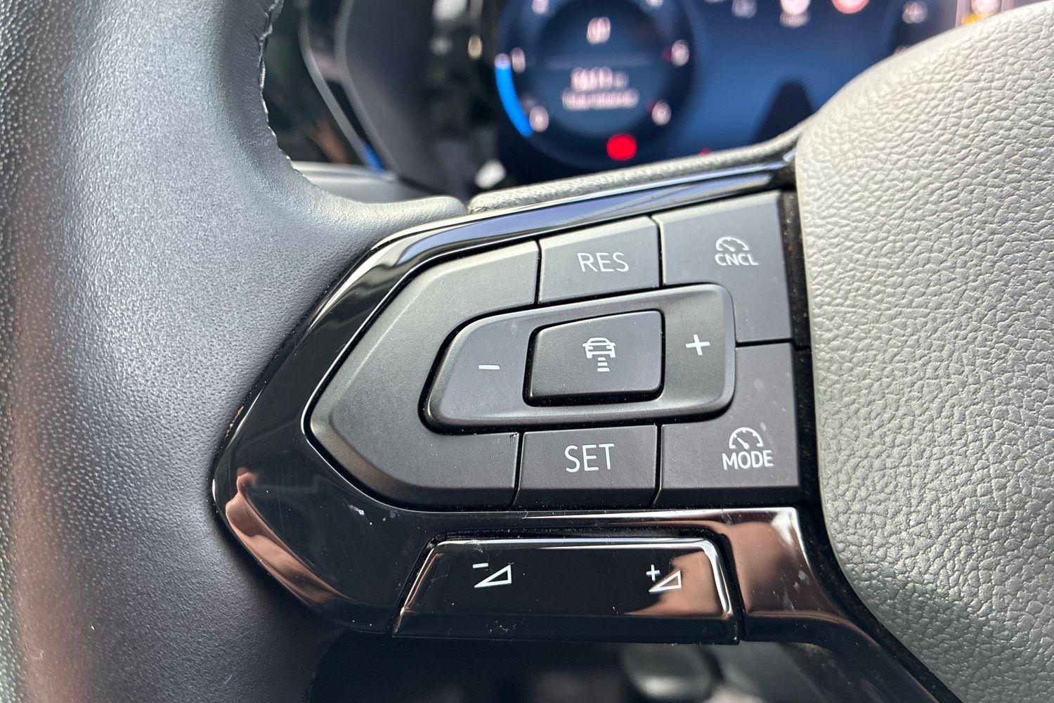 Ford TRANSIT CONNECT Photo 24