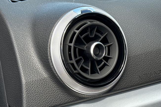Audi Q2 Photo 42