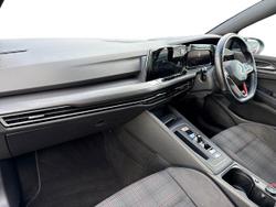 VOLKSWAGEN Golf Photo 2