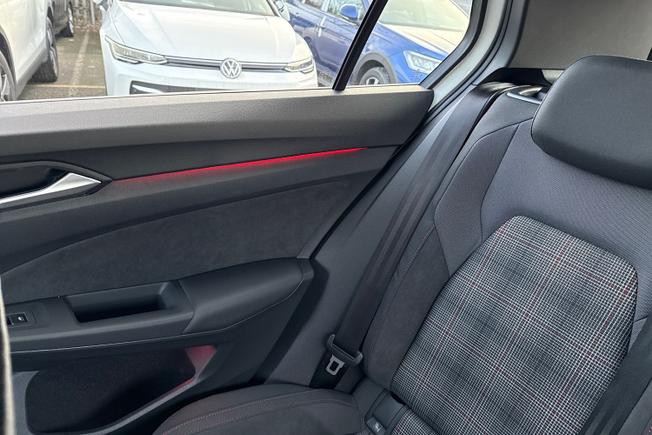 Volkswagen Golf Photo 50