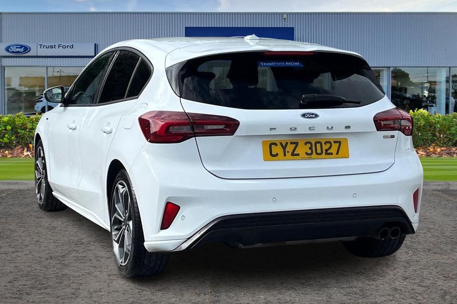Ford FOCUS Photo autoimg-886c8535eb4a8b3be5aa4aa8a5a5fc0277ef1ad4.jpg