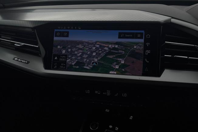 AUDI Q4 E-Tron Photo 15