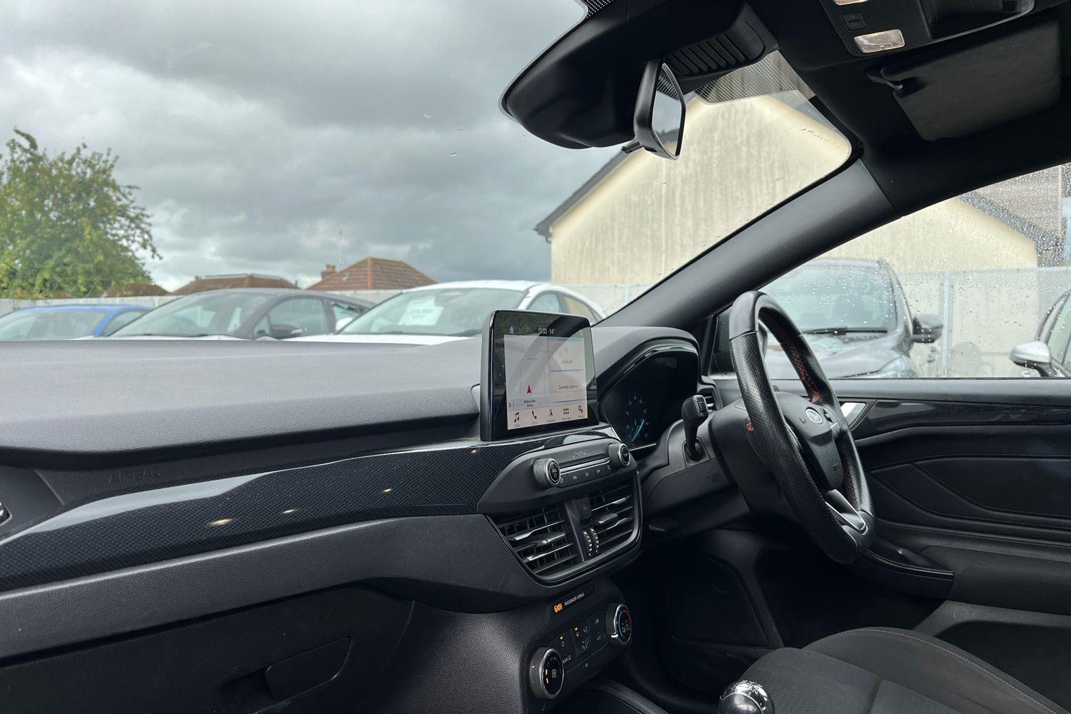 Ford FOCUS Photo 17