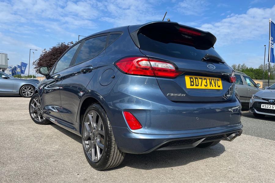Ford FIESTA Photo autoimg-886d302365cc11391a3da966c06bf3f3455df5de.jpg