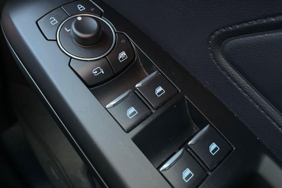 Ford FOCUS Photo autoimg-886ff6154b5f8a9879c232e5e2af72390e87ffe5.jpg