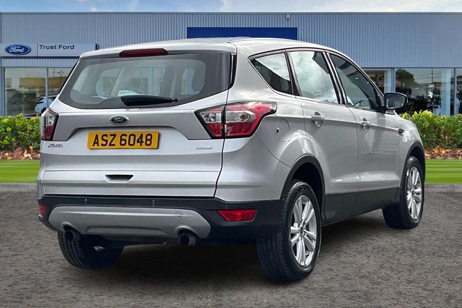 Ford KUGA Photo autoimg-88727221d1cd6320bf75c271d1b376b087371d21.jpg