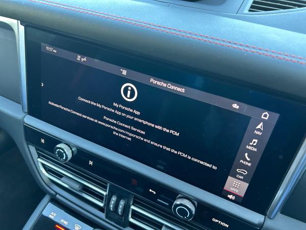 Porsche Macan Photo autoimg-887548395b0e9c155000aa68bfca824981316650.jpg