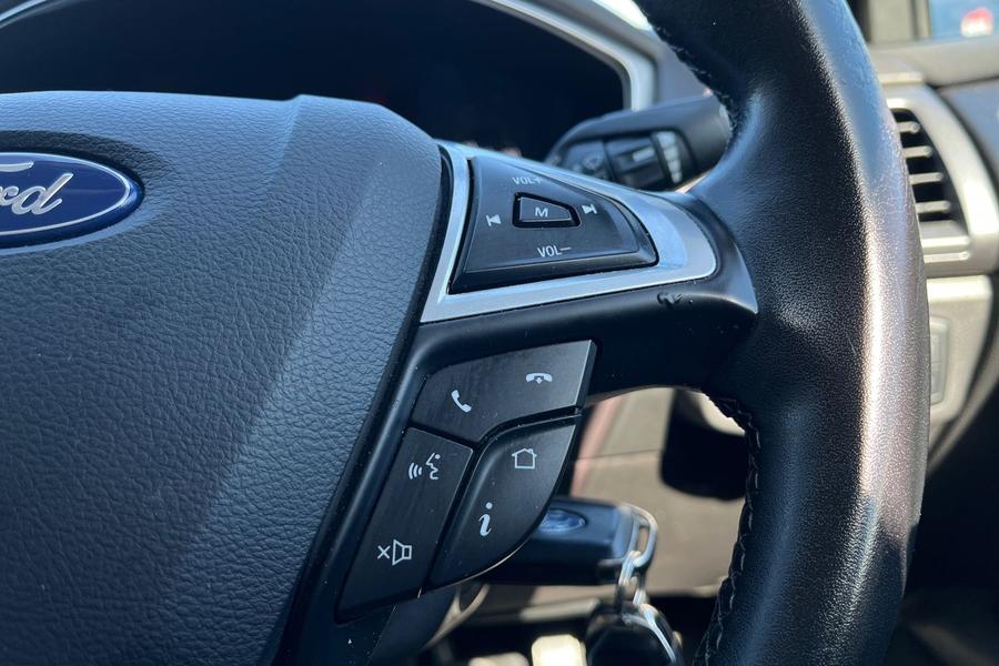 Ford Mondeo Photo autoimg-887729b46157924811c32f8d07e5f7368eaa6d6d.jpg