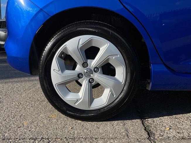 SUZUKI Swift Photo 5