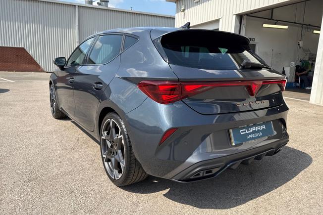 CUPRA Leon Photo 23