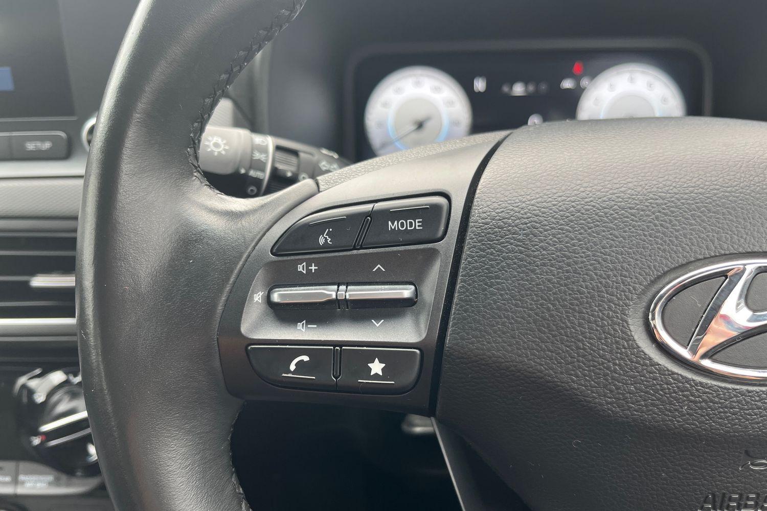 Hyundai KONA Photo 38