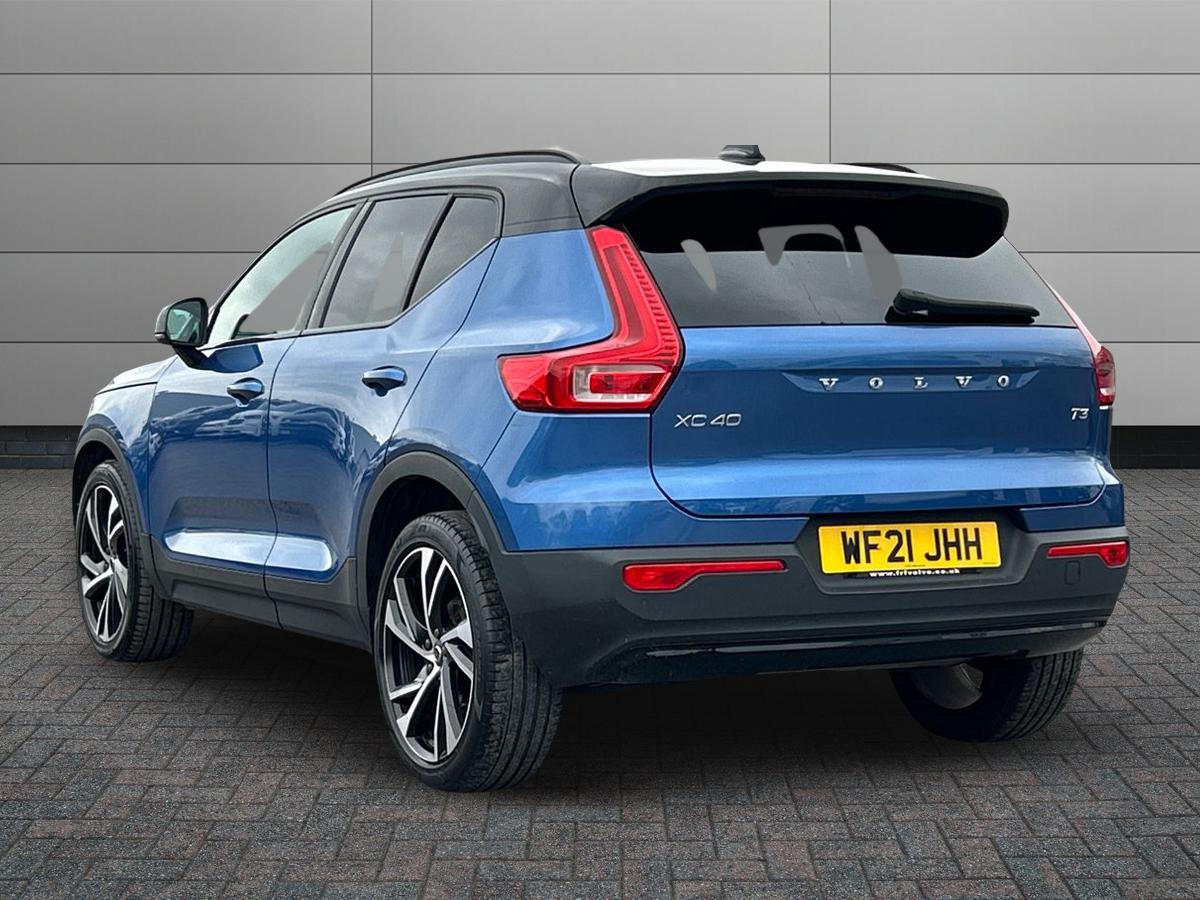 Volvo XC40 Photo 1