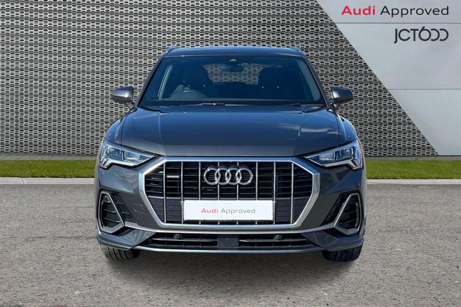 AUDI Q3 Photo 8