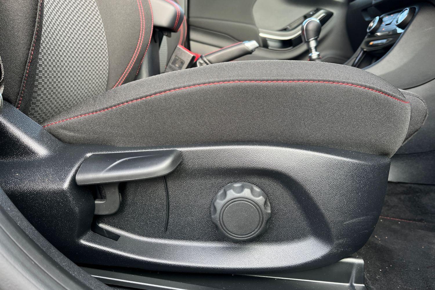 Ford PUMA Photo 37