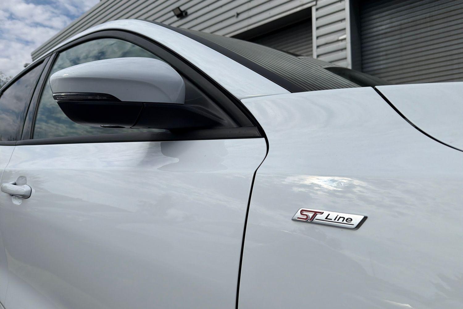 Ford FOCUS Photo 26