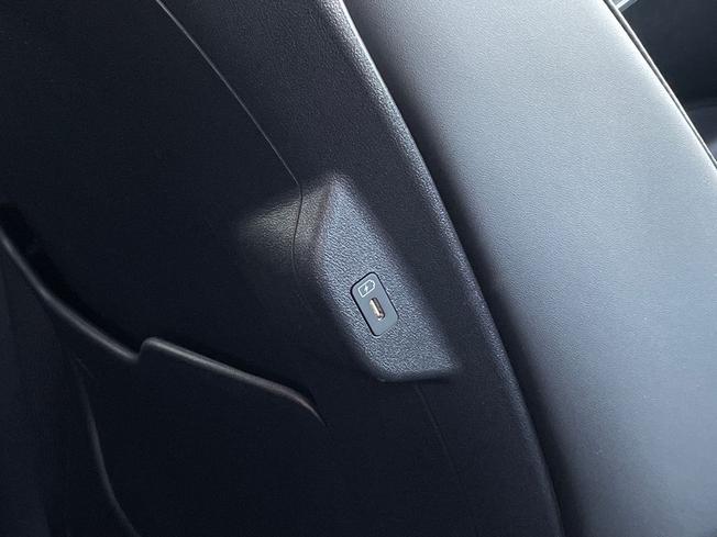 KIA Niro Photo 35