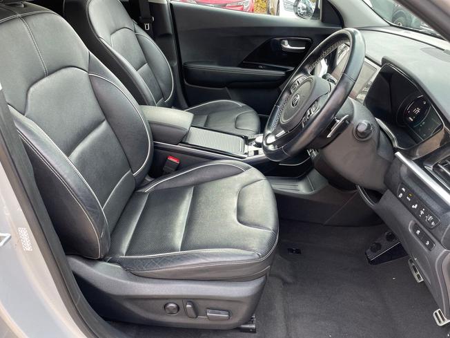 Kia Niro Photo 28