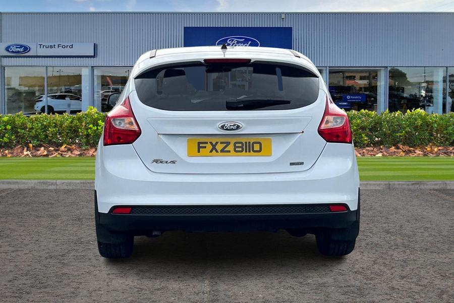 Ford FOCUS Photo autoimg-8885e09f2c423c80c34d3a52895b5cf1449df8f7.jpg