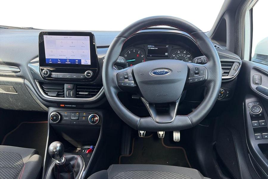 Ford FIESTA Photo autoimg-88863942f2e01733859ebde6607c0c6a1d2b7f16.jpg