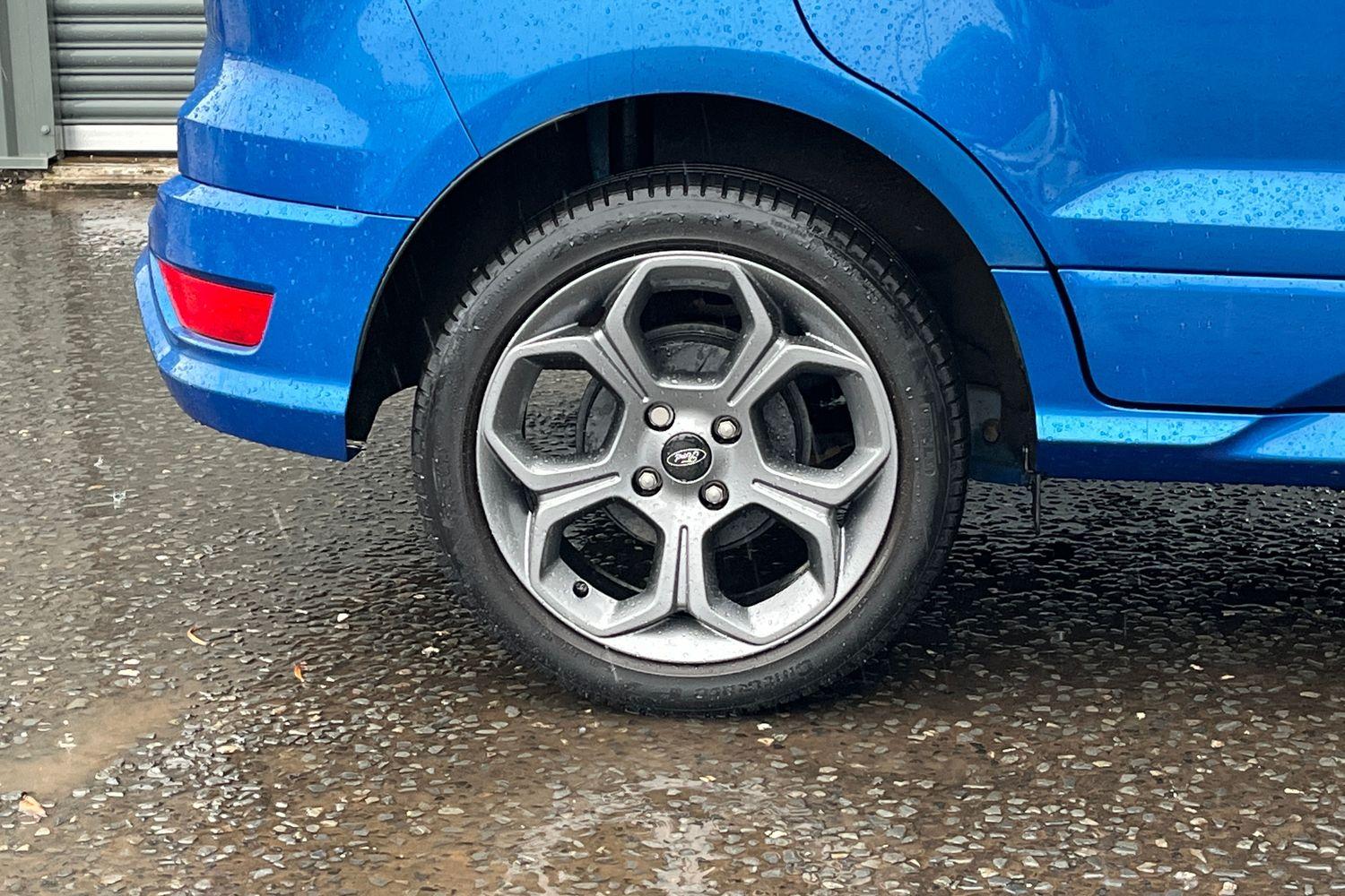 Ford ECOSPORT Photo 7