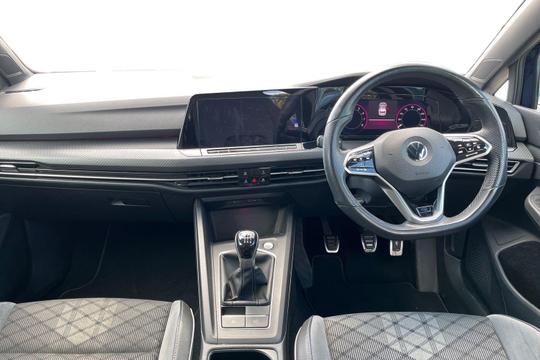 Volkswagen Golf Photo autoimg-88940612b242b830679250fbf36f0b7ff17516bd.jpg