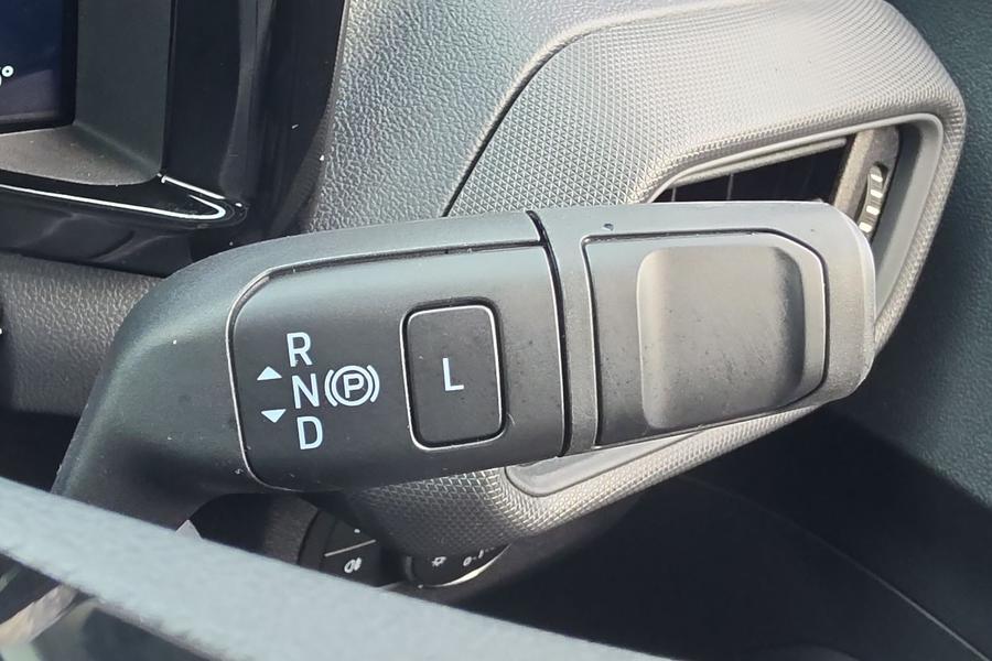 Ford E-TRANSIT COURIER Photo autoimg-8895a86c7a37ebca5239f05d5fce9396d150669c.jpg