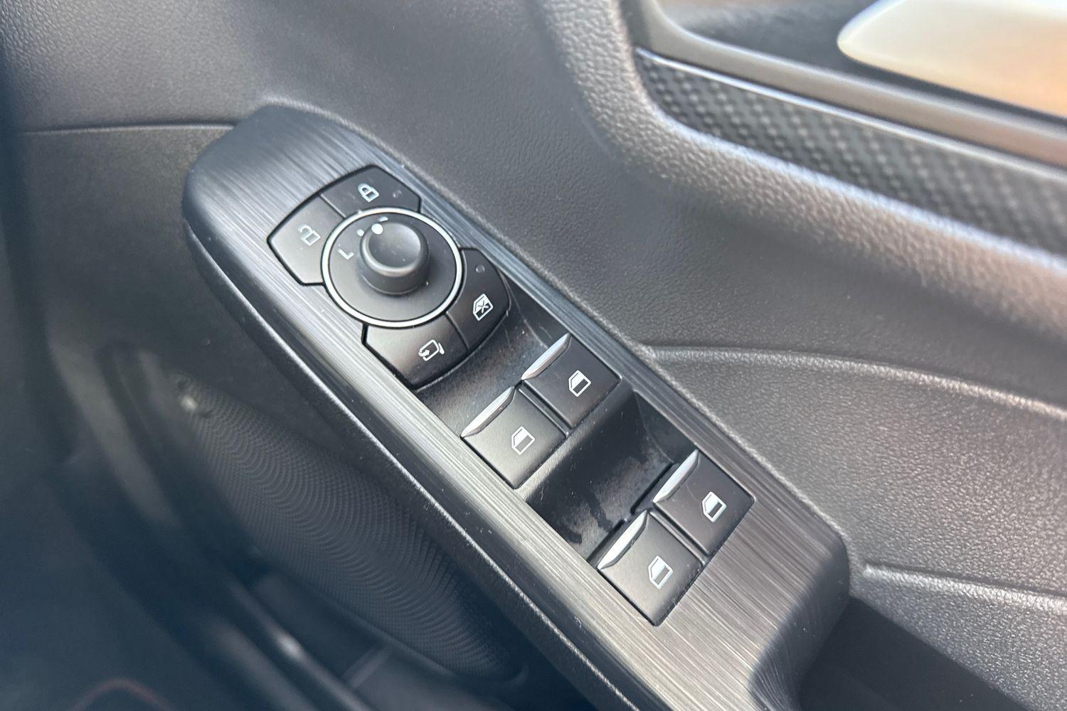 Ford KUGA Photo 15
