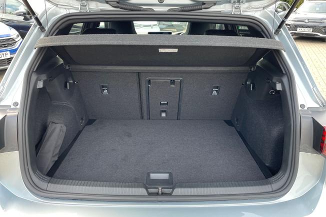 VOLKSWAGEN Golf Photo 12