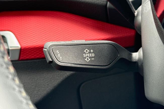 AUDI Q2 Photo 31